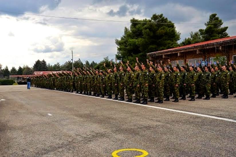 Τελετή Ορκωμοσίας Νεοσύλλεκτων Οπλιτών της 2015 Β΄ΕΣΣΟ στο ΚΕΤΘ - Φωτογραφία 6