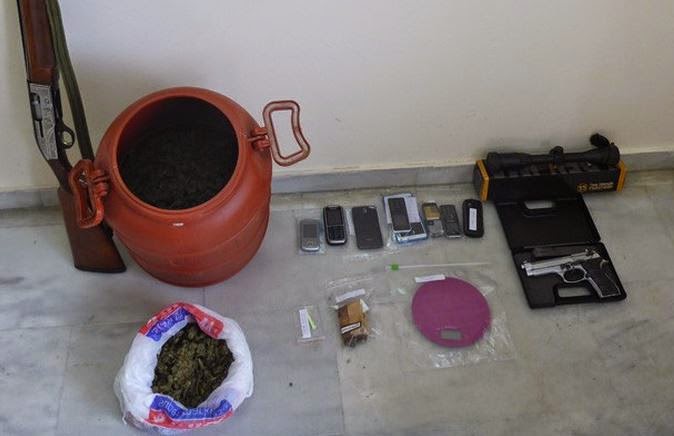 Εξαρθρώθηκε σπείρα διακίνησης ναρκωτικών στην Κρήτη - Φωτογραφία 1