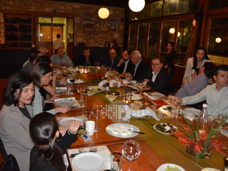 Το δείπνο του Σταύρου Θεοδωράκη στα Χανιά - Ποιοί ήταν οι συνδαιτημόνες - Φωτογραφία 4