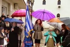 Υπο βροχή η κατάθεση στεφάνων στο Τρίκορφο Ναυπακτίας...
