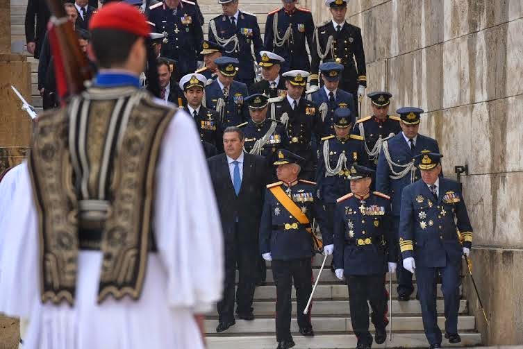 Δηλώσεις ΥΕΘΑ Πάνου Καμμένου και ΥΠΑΜ Κυπριακής Δημοκρατίας μετά την παρέλαση για την Εθνική Επέτειο της 25ης Μαρτίου - Φωτογραφία 10