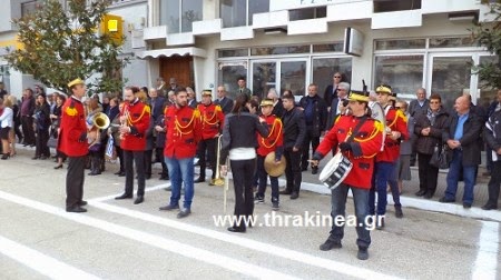 Δίκαια Έβρου: Βίντεο από την παρέλαση στο βορειότερο σημείο της Ελλάδος - Φωτογραφία 1