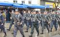 Φωτό από τη στρατιωτική παρέλαση στη Λάρισα - Φωτογραφία 12