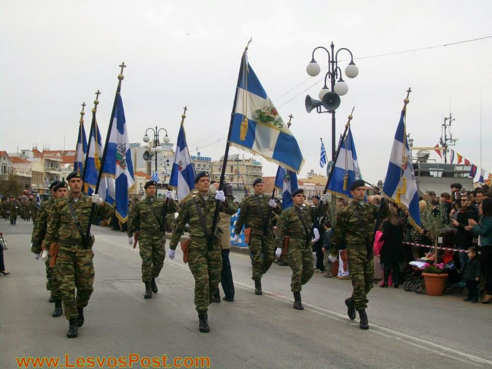 Φωτό από τη Στρατιωτική παρέλαση στη Μυτιλήνη - Φωτογραφία 6