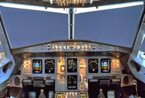 Αυτό είναι το πιλοτήριο του μοιραίου αεροπλάνου - Ποιο είναι το κουμπί που πάτησε ο συγκυβερνήτης και οδήγησε στον θάνατο; [photos] - Φωτογραφία 1