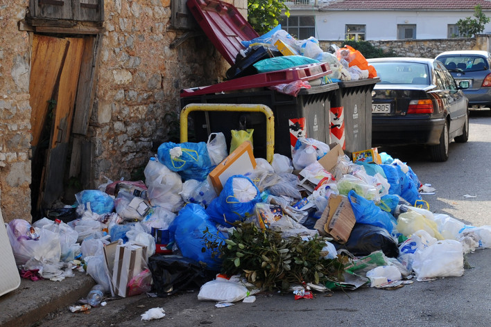 Κατεπείγουσα εισαγγελική έρευνα για τα σκουπίδια που πνίγουν την Τρίπολη - Κίνδυνος για τη δημόσια υγεία - Φωτογραφία 3