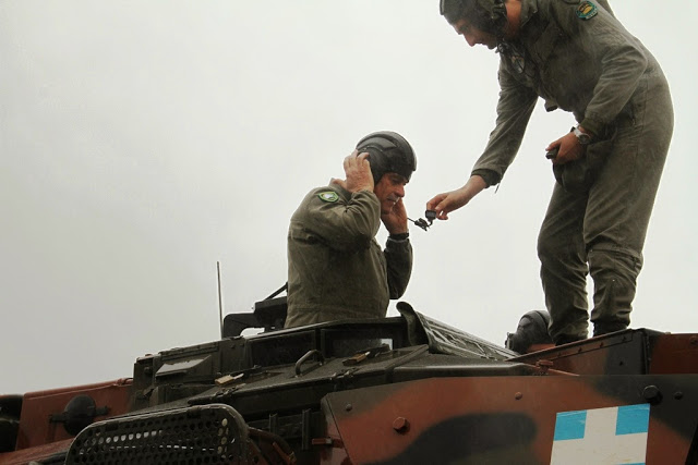 Στην Ξάνθη ο Υφ. Εθνικής Άμυνας - Έκανε βολές με Leopard 2 στο Πετροχώρι - Φωτογραφία 4