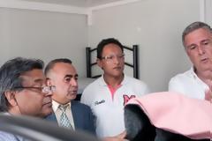 VIDEO: Ενθουσιασμένοι οι εκπρόσωποι των μεταναστών από την Αμυγδαλέζα