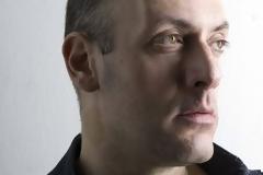 Ο ανθρώπος που τα βρόντηξε απο την ΙΜΑΚΟ του Κωστόπουλου