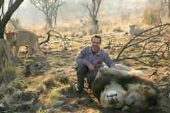 Ο φύλακας άγγελος των ζώων στο καταφύγιο της Lanseria στη Νότια Αφρική