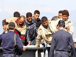 Σκάφος με λαθρομετανάστες στον Αστακό - Φωτογραφία 1