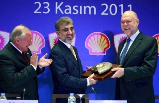 Η παράνομη συνεργασία Τουρκίας - Shell στα κατεχόμενα - Φωτογραφία 1