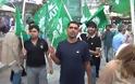Δείτε 3 βίντεο! Μιλάει ο Βενιζέλος σε άδεια πλατεία ενώ έρχονται Πακιστανοί να...