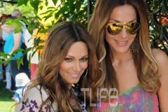 Οι διάσημοι φίλοι της στα εγκαίνια του παιδικού σταθμού της Κοκκίνου! (Photos)