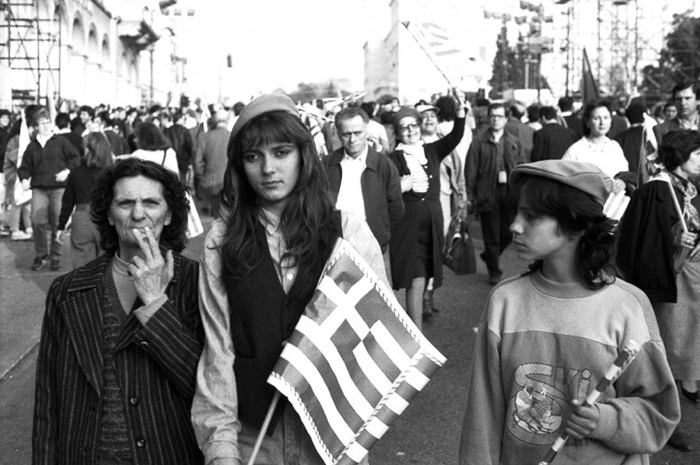 Τότε που η Ελλάδα ήταν χωρισμένη σε πασόκους και νεοδημοκράτες [ΠΟΛΛΕΣ ΦΩΤΟ] - Φωτογραφία 18
