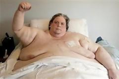 Ζυγίζει 368 κιλά και δίνει μάχη να χάσει βάρος για να ζήσει!