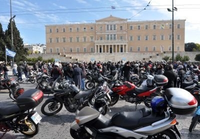 12 Μαΐου η πορεία των αγανακτισμένων μοτοσικλετών - Φωτογραφία 1