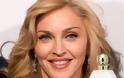 Ποιος κάνει μήνυση στη Madonna για το άρωμά της;