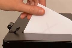 Πως θα κατανέμονταν οι έδρες αν είχαμε απλή αναλογική