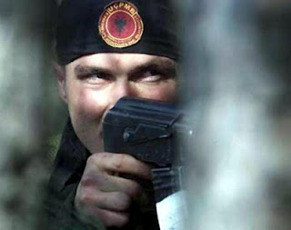 Επανεξοπλίζεται ο UCK στα Σκόπια - Πολεμική ατμόσφαιρα και φόβοι για Ελλάδα - Φωτογραφία 1