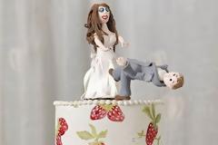 Ξέραμε για τις γαμήλιες τούρτες... Τώρα μαθαίνουμε και για τις τούρτες χωρίσματος...