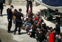 Τέλος στη δωρεάν περίθαλψη των παράνομων μεταναστών - Φωτογραφία 1