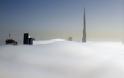 Οι ουρανοξύστες του Dubai μέσα στην ομίχλη (pics) - Φωτογραφία 3