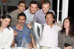 ΤΑ ΓΛΕΝΤΙΑ ΕΙΝΑΙ ΩΡΑΙΑ ΜΕ ΤΗΝ ΚΟΥΠΑ ΓΙΑ ΠΑΡΕΑ ΚΑΙ... ΕΚΤΟΣ ΓΗΠΕΔΟΥ! *VIDEOS & PHOTOS*