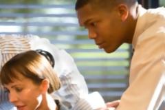 Aναζητώντας δουλειά εκτός Ελλάδας