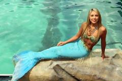 Όσοι πιστεύετε ότι δεν υπάρχουν γοργόνες, καιρός να αναθεωρήσετε.