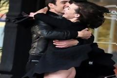 Σέξι... ατύχημα για τη Μίλα Γιόβοβιτς