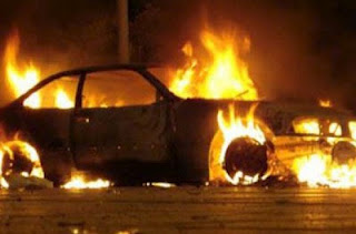 Κάηκε αμάξι στο δήμο Φυλής - Φωτογραφία 1