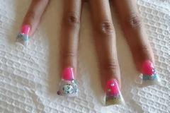 Duck Feet Nails: Μια εντελώς περίεργη μόδα στα νύχια των γυναικών...