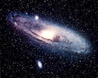 Eλληνίδα μετράει με ακρίβεια τις αποστάσεις γαλαξιών! - Φωτογραφία 1