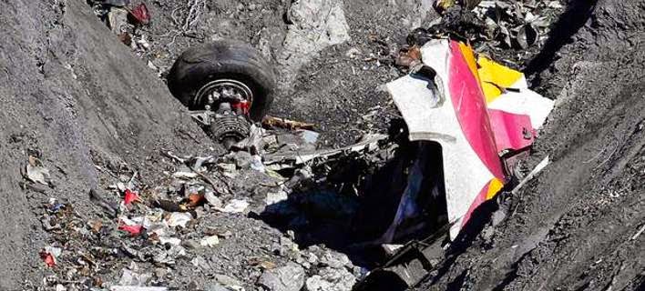 Το ξέσπασμα πιλότου της Germanwings μια μέρα μετά την τραγωδία: Θα σας πάω σπίτι σώους – Εχουμε και εμείς οικογένειες - Φωτογραφία 1