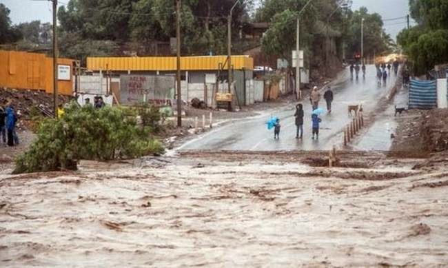 Τραγωδία στην Χιλή: 10 νεκροί και 19 αγνοούμενοι λόγω πλημμυρών - Φωτογραφία 1