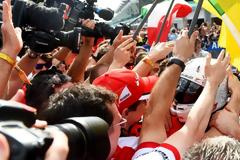 Η Ferrari ΕΙΝΑΙ ΕΔΩ! (PHOTOS)