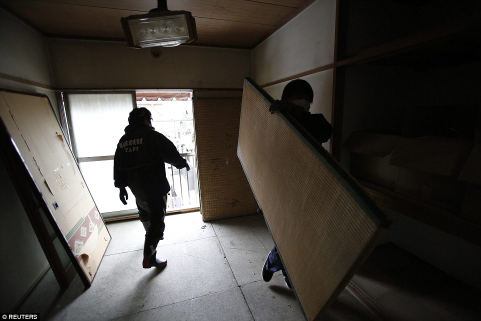 Αυτή είναι η πιο ΘΛΙΒΕΡΗ και ΔΥΣΚΟΛΗ δουλειά στον κόσμο! [photos] - Φωτογραφία 14