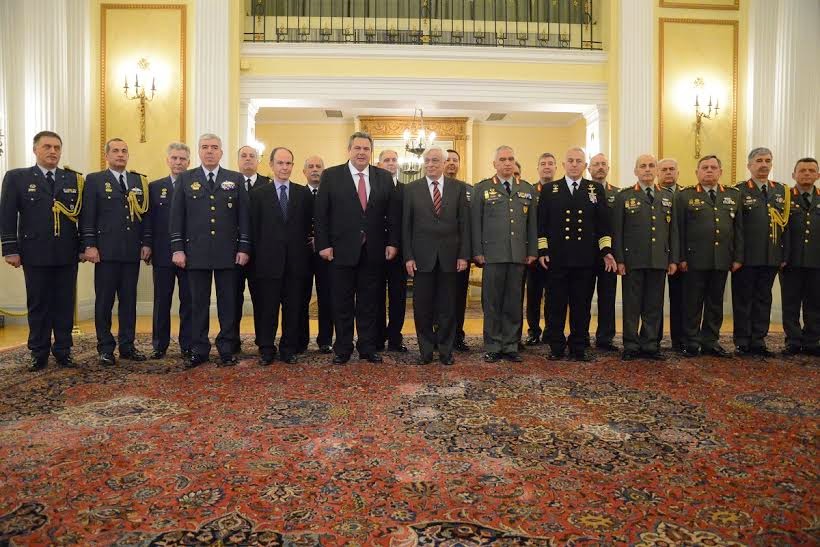 Ο ΥΕΘΑ Πάνος Καμμένος και η Ηγεσία των Ενόπλων Δυνάμεων στον Πρόεδρο της Δημοκρατίας Προκόπη Παυλόπουλο - Φωτογραφία 10
