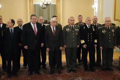 Ο ΥΕΘΑ Πάνος Καμμένος και η Ηγεσία των Ενόπλων Δυνάμεων στον Πρόεδρο της Δημοκρατίας Προκόπη Παυλόπουλο