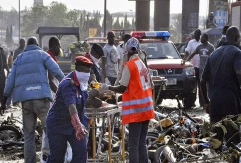 Τραγωδία στη Νιγηρία! Έκρηξη βόμβας σε στάση... - Φωτογραφία 1