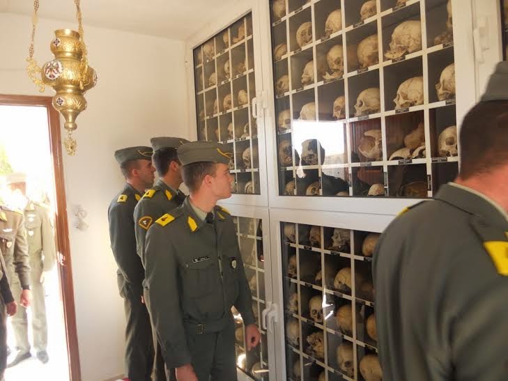Προσκυνηματική επίσκεψη Τιμής και Μνήμης των σπουδαστών της Στρατιωτικής Σχολής Ευελπίδων στο Δίστομο - Φωτογραφία 9