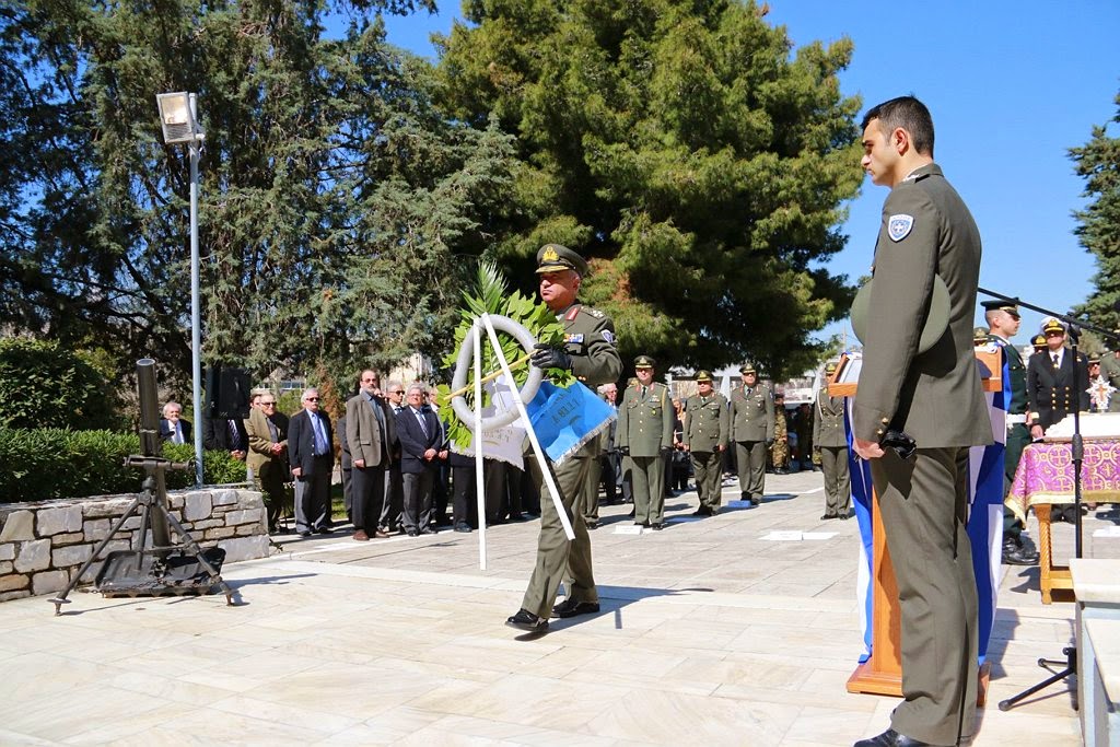 ΠΑΡΟΥΣΙΑ ΑΡΧΗΓΟΥ ΓΕΕΘΑ ΣΤΟ ΕΤΗΣΙΟ ΜΝΗΜΟΣΥΝΟ ΠΕΣΟΝΤΩΝ ΥΓΕΙΟΝΟΜΙΚΟΥ ΣΩΜΑΤΟΣ - Φωτογραφία 4