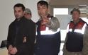 ΤΡΑΓΩΔΙΑ στη Τουρκία: Πασίγνωστος ηθοποιός έσφαξε τον πατέρα του [photo] - Φωτογραφία 2