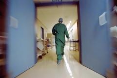 Κινδυνεύουν ανθρώπινες ζωές - Σε κατάσταση έκτακτης ανάγκης νοσοκομεία και Κέντρα αποκατάστασης [photos]