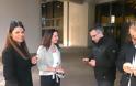 Έξι ώρες στο κρύο -Τι έκαναν οι Έλληνες ανταποκριτές έξω από τα γραφεία του ΔΝΤ; [photos] - Φωτογραφία 3