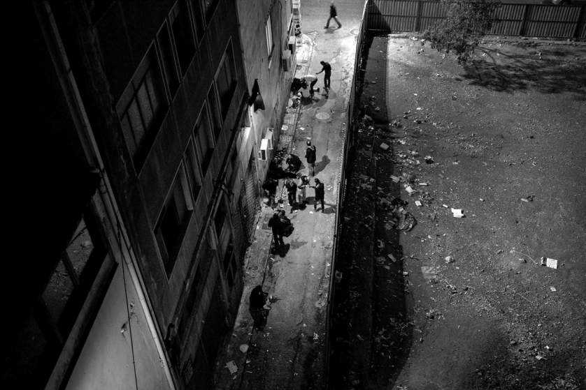 ΘΑ ΔΑΚΡΥΣΕΤΕ ΜΕ ΤΙΣ ΕΙΚΟΝΕΣ: Ο Έλληνας που φωτογράφισε τη λιτότητα και έκανε το TIME να του υποκλιθεί...[photos] - Φωτογραφία 5