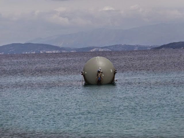 ΥΝΑΓΕΡΜΟΣ στο Φισκάρδο - Τι ύποπτο αντικείμενο βρήκαν στη θάλασσα; [photo] - Φωτογραφία 3