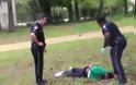 Βίντεο - ΣΟΚ στις ΗΠΑ: Λευκός αστυνομικός πυροβολεί και σκοτώνει αφροαμερικανό [video] - Φωτογραφία 2