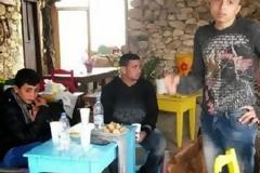 Στο Καστρί οι 140 μετανάστες από το πλοίο «φάντασμα» – Τρόφιμα στην Γαύδο με ελικόπτερο